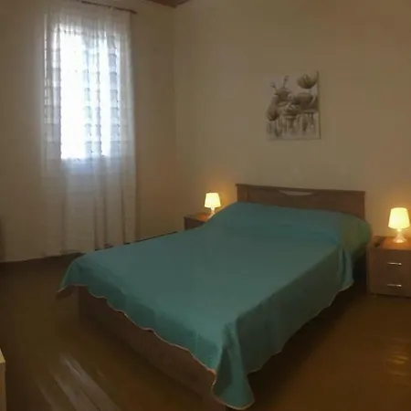 Kontos-traditional House * Ándros
